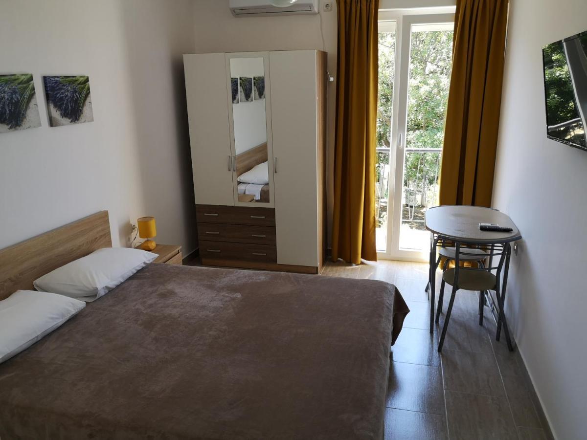 Guest House Morska Grota Povile Ngoại thất bức ảnh