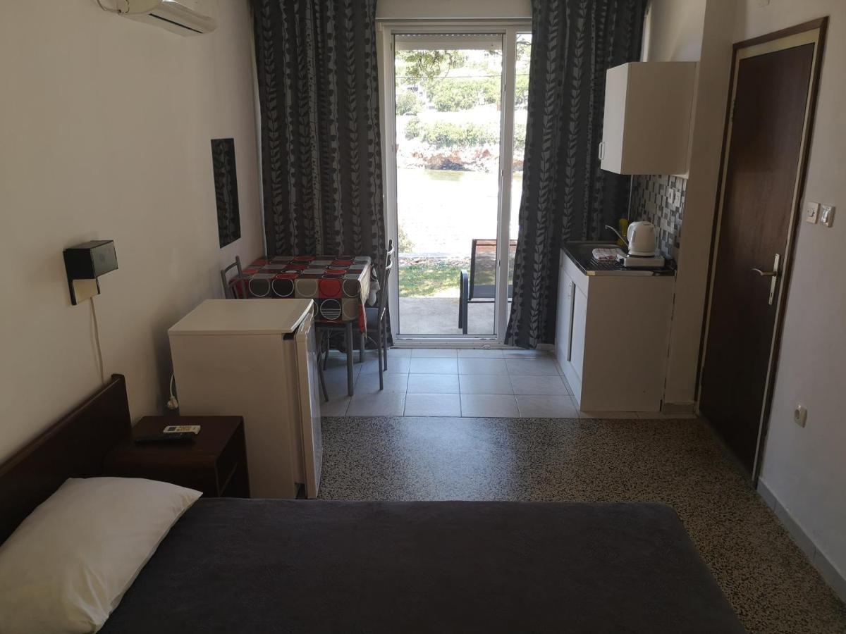 Guest House Morska Grota Povile Ngoại thất bức ảnh